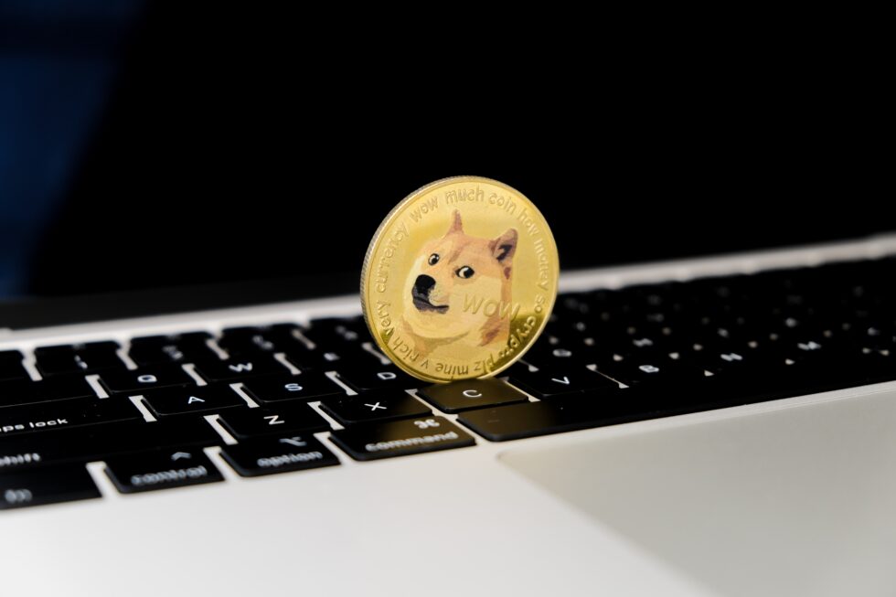 SHIB vs DOGE: Shiba Inu Up 48% Over Past Week, While Dogecoin Sees Only 26% Gains