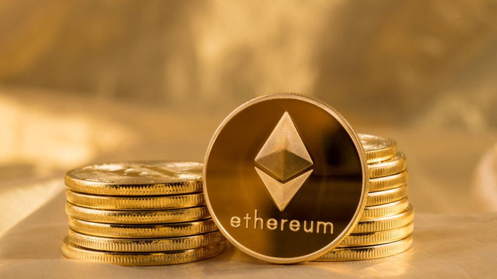 Bitcoin Rises 6%, Ethereum Up 12% And Most Trending