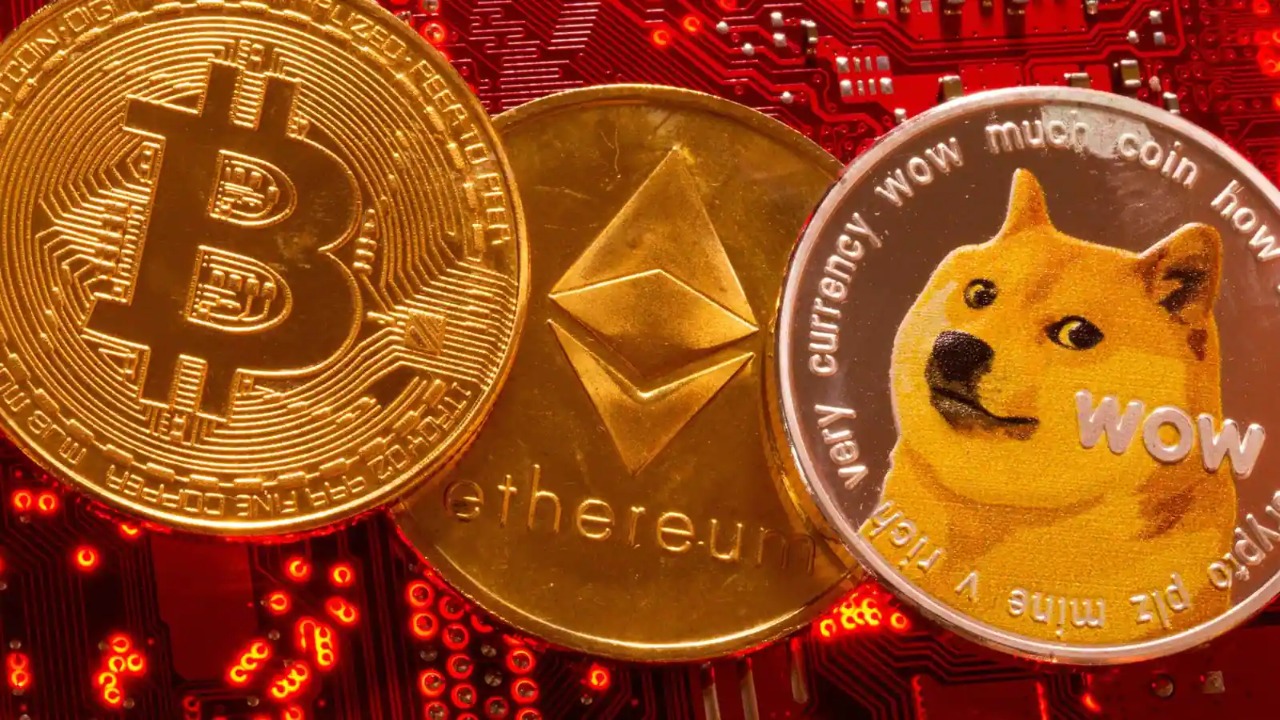 Bitcoin, Shiba Inu Prices Down Today, Ether and Dogecoin Goes Up