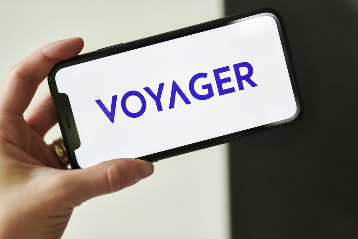 Voyager Dumps Shiba Inu, Ethereum: Selling $100M Assets Weekly