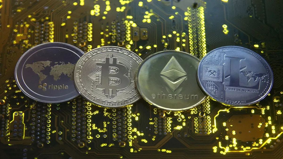 Bitcoin, Ethereum Gain Over 1%; Cardano, Shiba Inu Drop Almost 1%